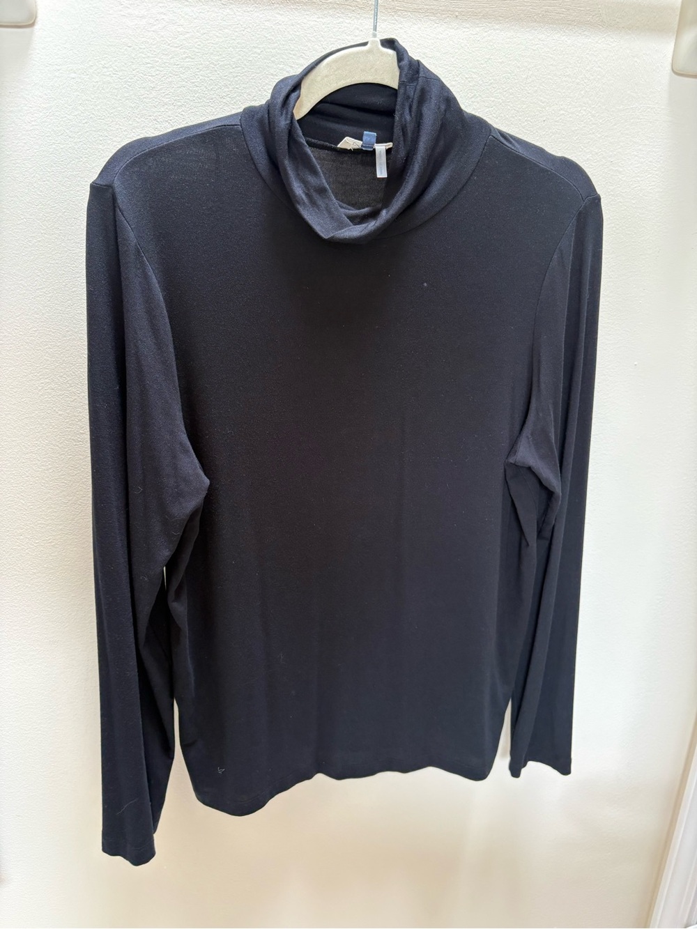 COURT & ROWE Black Long Sleeve Turtleneck Top